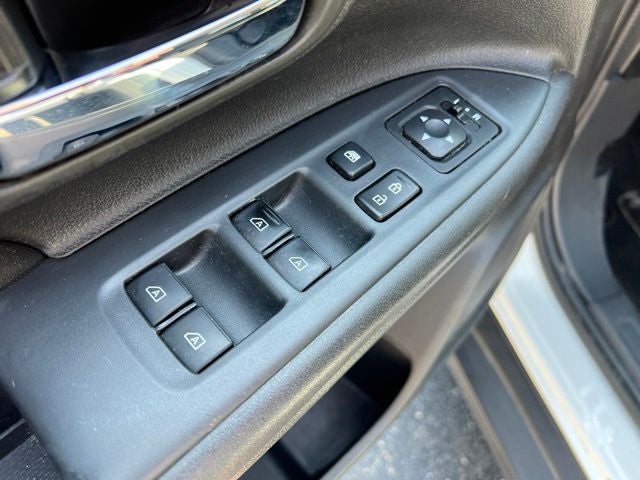 2020 Mitsubishi Outlander ES