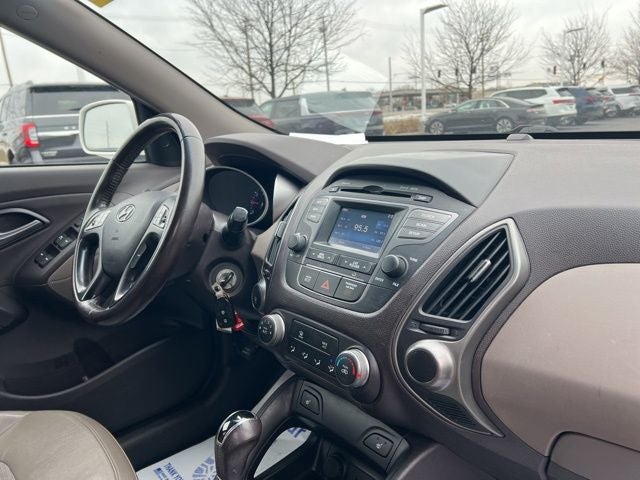 2015 Hyundai Tucson SE