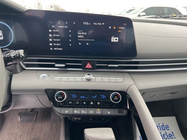 2025 Hyundai Elantra SEL Convenience