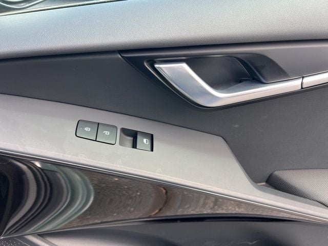 2024 Kia Niro EX Touring