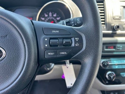 2016 Kia Sedona LX