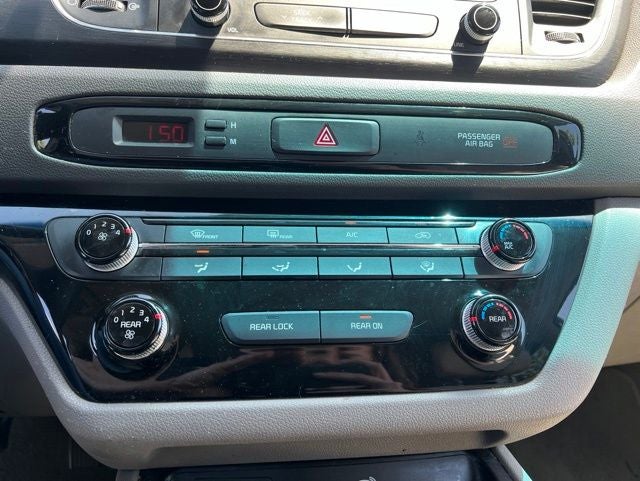 2016 Kia Sedona LX