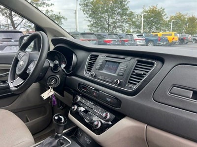 2015 Kia Sedona LX