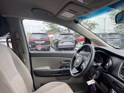 2015 Kia Sedona LX