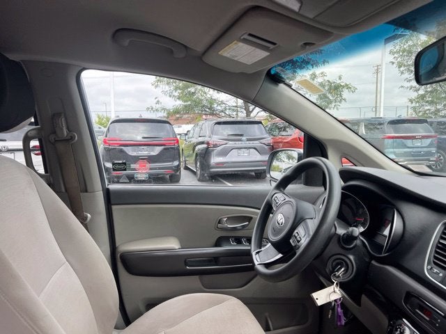 2015 Kia Sedona LX