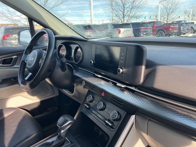 2024 Kia Carnival LX