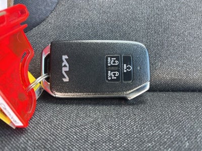 2023 Kia Carnival LX