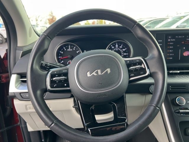 2024 Kia Carnival LX