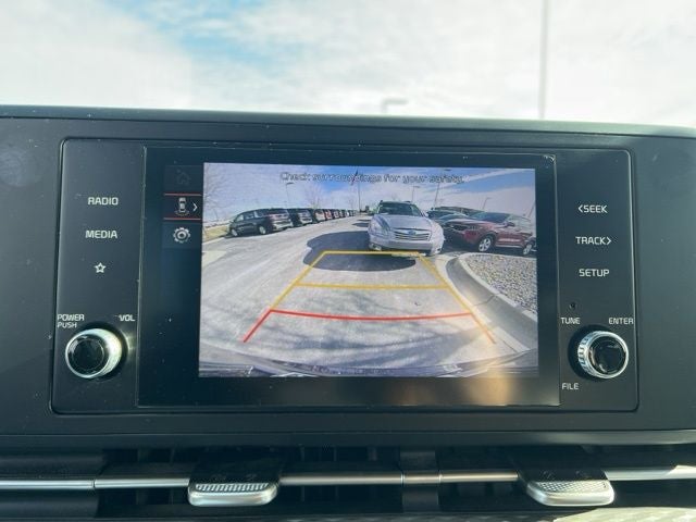 2024 Kia Carnival LX