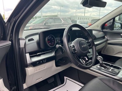 2023 Kia Carnival LX Seat Package