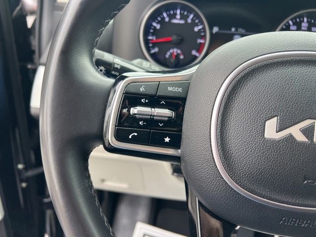 2023 Kia Carnival LX Seat Package