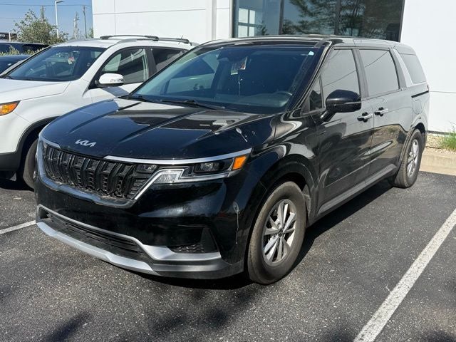 2023 Kia Carnival LX Seat Package