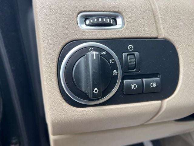 2011 Land Rover LR4 V8