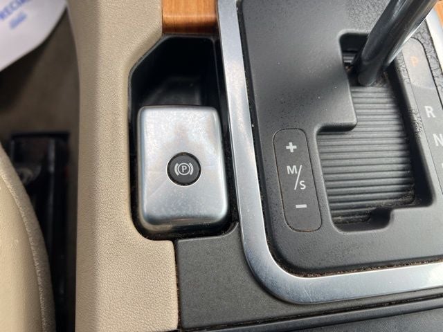 2011 Land Rover LR4 V8