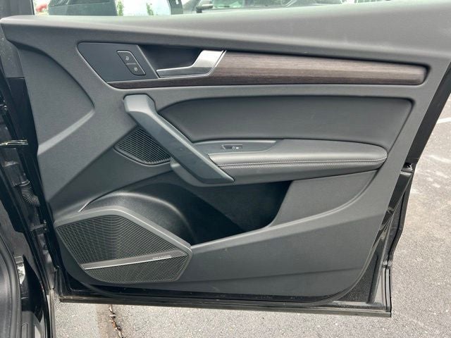 2024 Audi Q5 45 S line Premium quattro