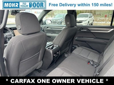 2025 GMC Acadia Elevation