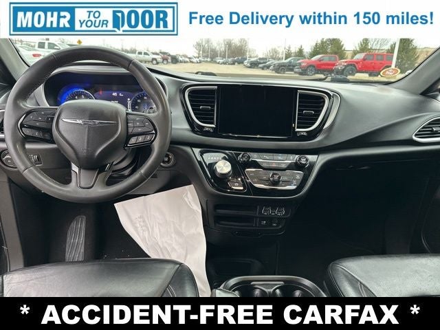 2022 Chrysler Pacifica Touring L