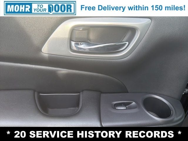 2020 Nissan Pathfinder S