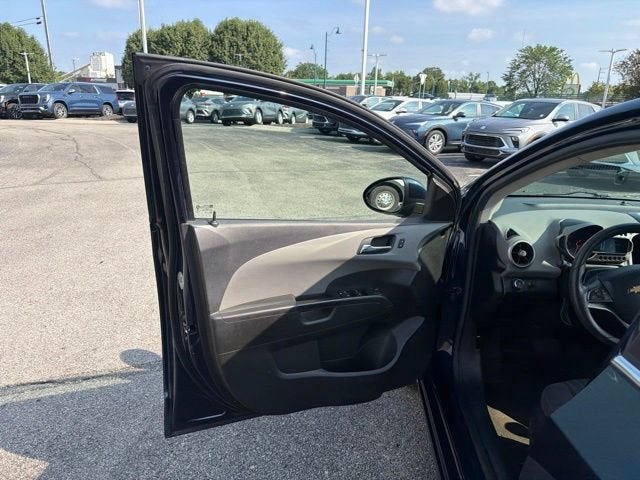 2016 Chevrolet Sonic LT