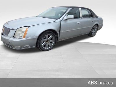 2010 Cadillac DTS w/1SD