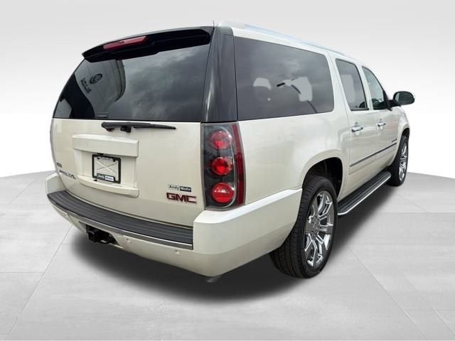 2009 GMC Yukon XL 4DR 4WD 1500
