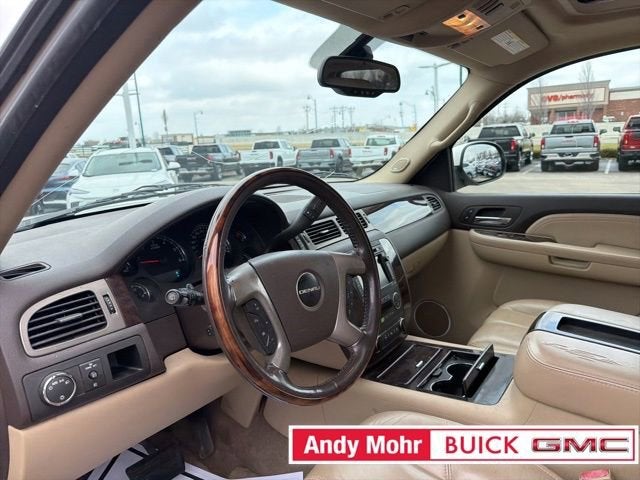 2009 GMC Yukon XL 4DR 4WD 1500