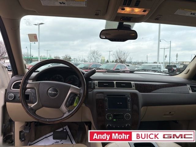 2009 GMC Yukon XL 4DR 4WD 1500