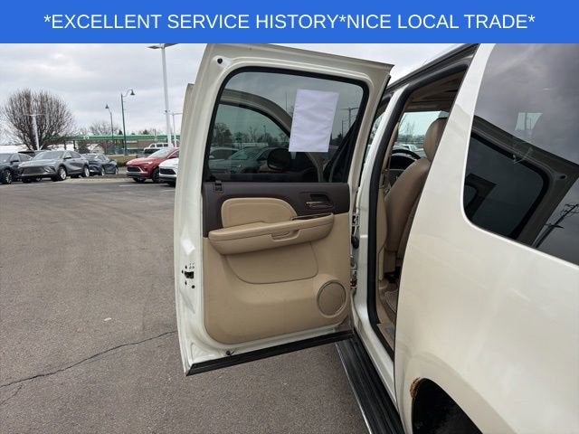 2009 GMC Yukon XL 4DR 4WD 1500