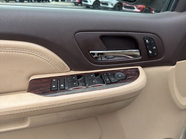 2009 GMC Yukon XL 4DR 4WD 1500