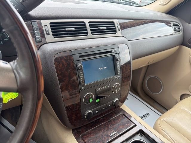 2009 GMC Yukon XL 4DR 4WD 1500