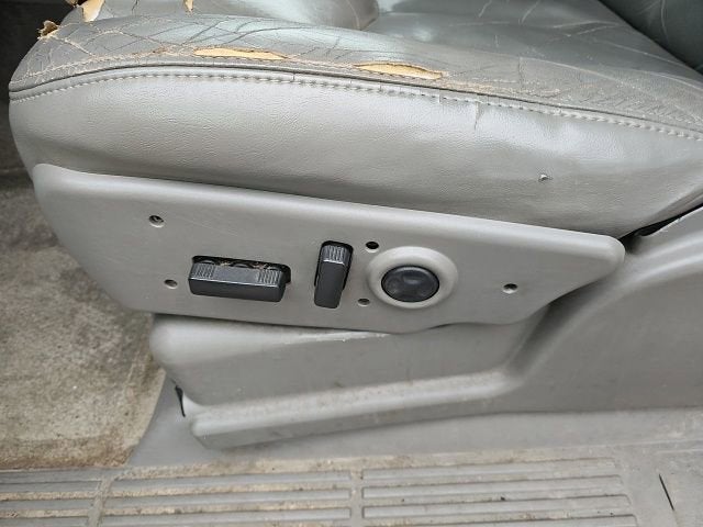 2003 GMC Yukon XL 4DR 4WD 1500