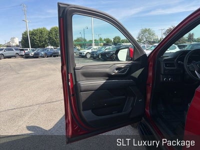 2023 GMC Yukon SLT