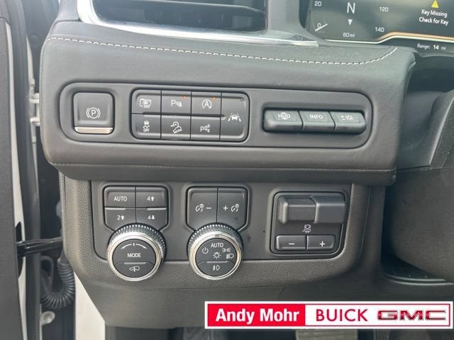 2023 GMC Yukon Denali Ultimate