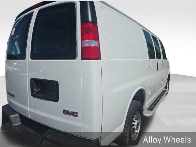 2025 GMC Savana Cargo Work Van