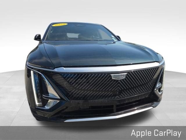 2025 Cadillac LYRIQ Luxury 3