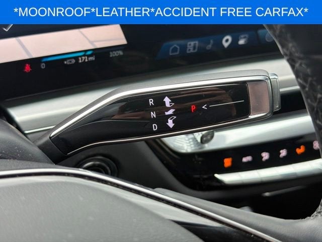 2024 Cadillac LYRIQ Sport 2
