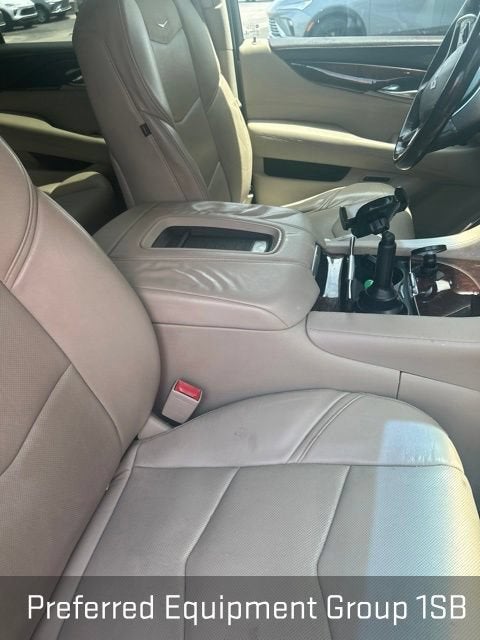 2016 Cadillac Escalade Luxury Collection