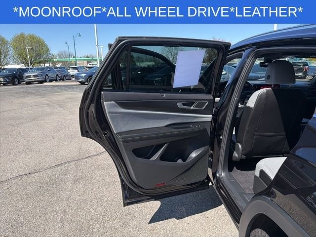 2024 Volkswagen Atlas Cross Sport 2.0T SEL R-Line