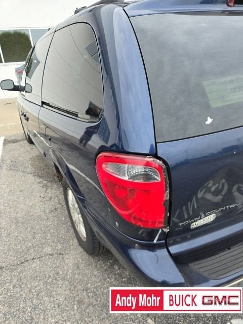 2006 Chrysler Town & Country LWB Touring