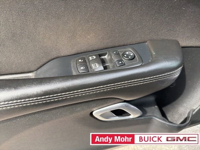 2017 Dodge Challenger SXT