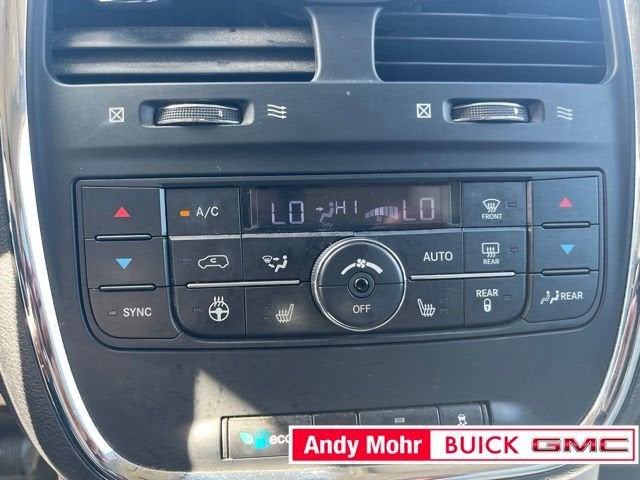 2012 Chrysler Town & Country Touring-L