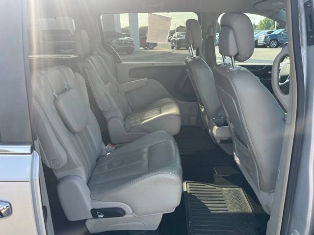 2012 Chrysler Town & Country Touring-L