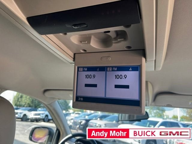 2012 Chrysler Town & Country Touring-L