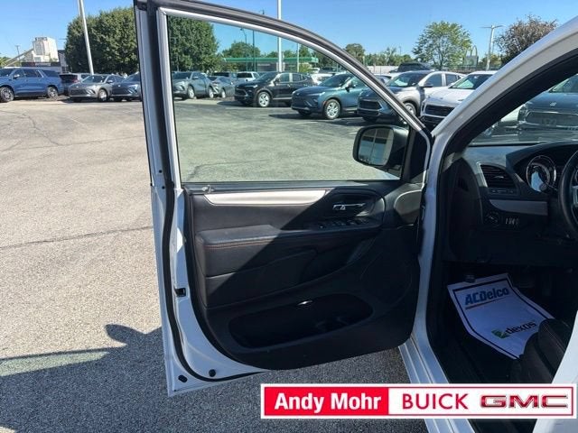 2017 Dodge Grand Caravan GT