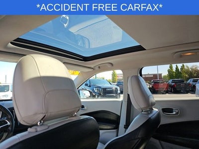 2019 Jeep Compass Latitude w/Sun/Wheel Pkg