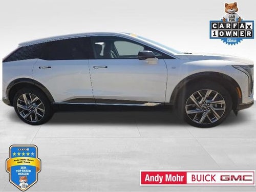 2025 Cadillac OPTIQ Luxury 2