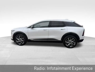 2025 Cadillac OPTIQ Luxury 2