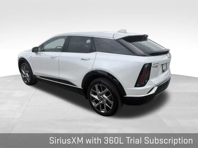 2025 Cadillac OPTIQ Luxury 2