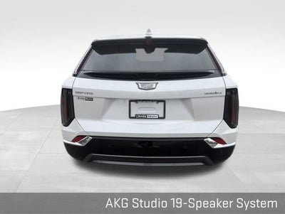 2025 Cadillac OPTIQ Luxury 2