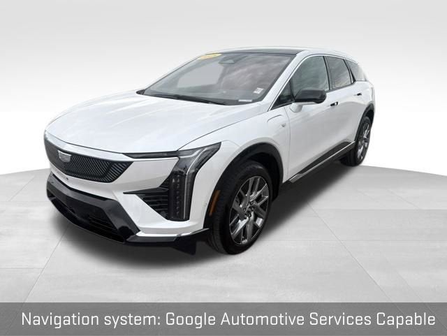 2025 Cadillac OPTIQ Luxury 2